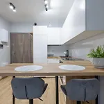 Apartamento Vip / Capital Towers Centrum