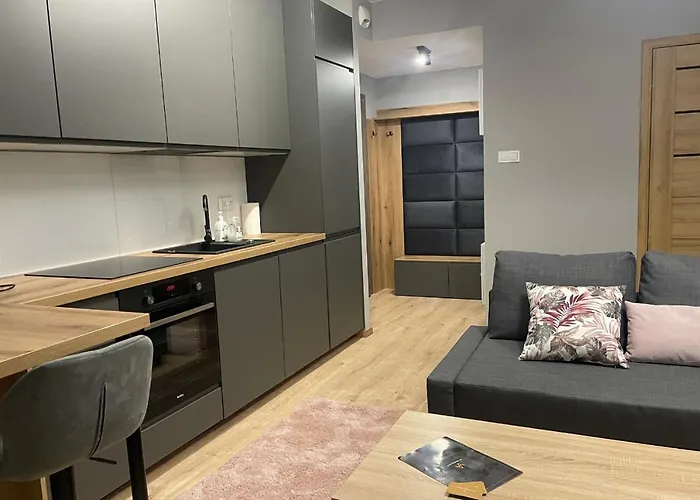 Vip / Capital Towers Centrum *